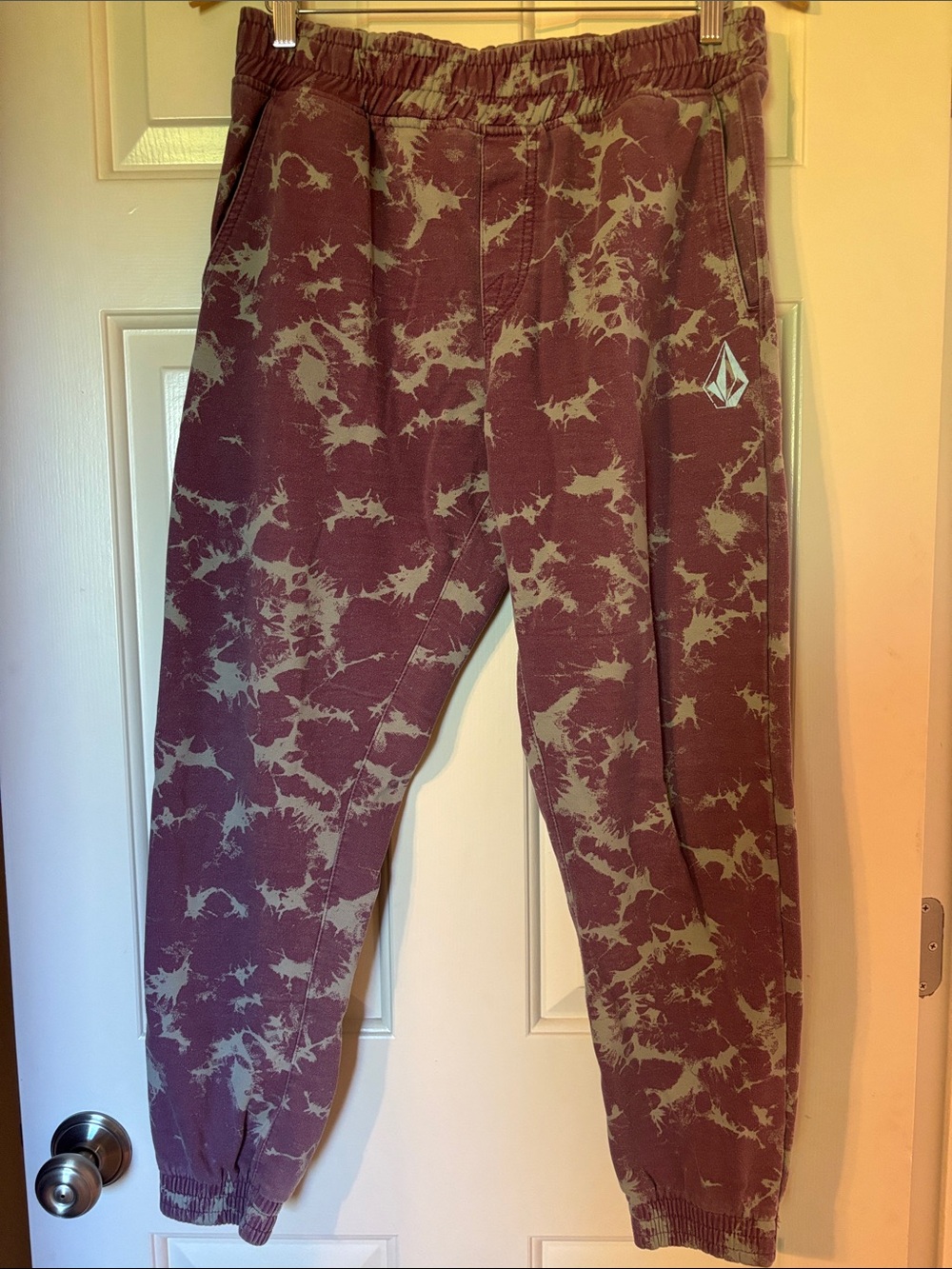 Volcano Vamo Men’s Sweatpants Medium Joggers Sweats Purple EUC M Cozy Warm Pants